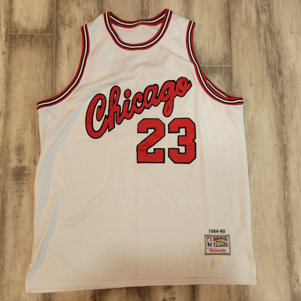 Michael Jordan Mitchell & Ness Bulls Jersey